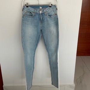 True Religion light wash Curvy Skinny Jeans Size 28